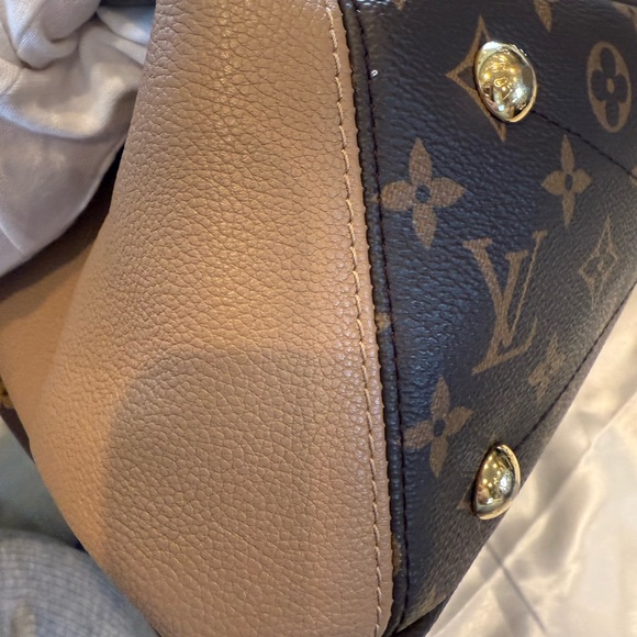 Louis Vuitton Pallas MM Monogram - Picture 13 of 17